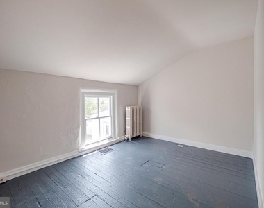 521 Maple Avenue - Photo Thumbnail 17