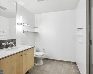 1025 1st Street Se - Photo Thumbnail 9