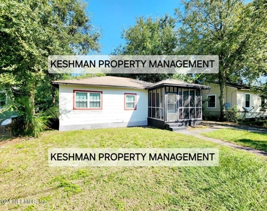 1823 E 25th Street - Photo Thumbnail 8
