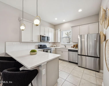 290 Rum Runner Way - Photo Thumbnail 18
