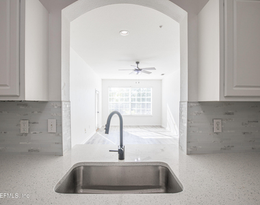 7990 Baymeadows Road - Photo Thumbnail 7