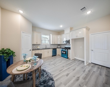 2015 Olivos Street - Photo Thumbnail 10