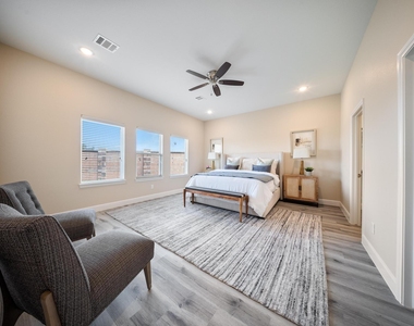 2015 Olivos Street - Photo Thumbnail 13