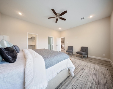 2015 Olivos Street - Photo Thumbnail 14