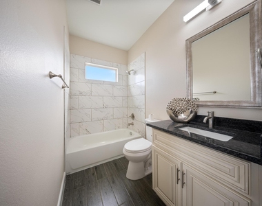 2015 Olivos Street - Photo Thumbnail 17
