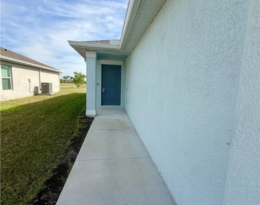 3850 Treasure Oak Way - Photo Thumbnail 1