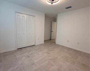 3850 Treasure Oak Way - Photo Thumbnail 27