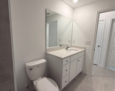 3850 Treasure Oak Way - Photo Thumbnail 21