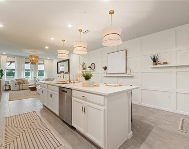 4638 Arboretum Circle - Photo Thumbnail 2