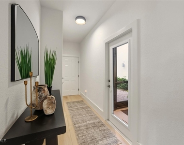 2396 Ravenna Boulevard - Photo Thumbnail 24