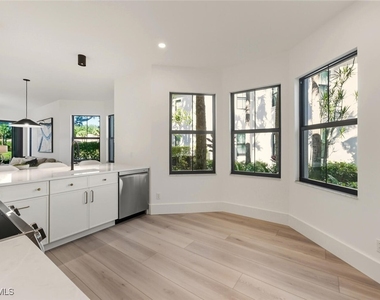 2396 Ravenna Boulevard - Photo Thumbnail 17