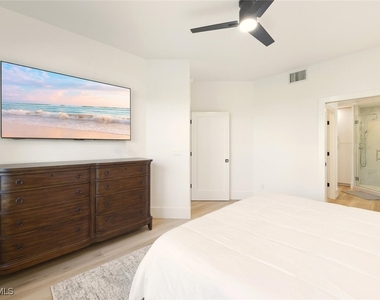 2396 Ravenna Boulevard - Photo Thumbnail 9