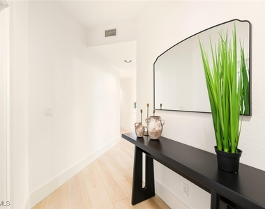 2396 Ravenna Boulevard - Photo Thumbnail 25