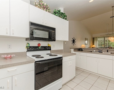 4910 Deerfield Way - Photo Thumbnail 4