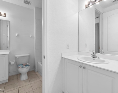 6010 Jonathans Bay Circle - Photo Thumbnail 12