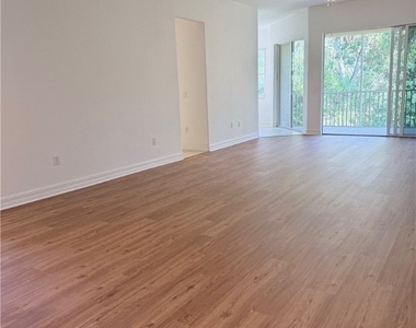 6010 Jonathans Bay Circle - Photo Thumbnail 24