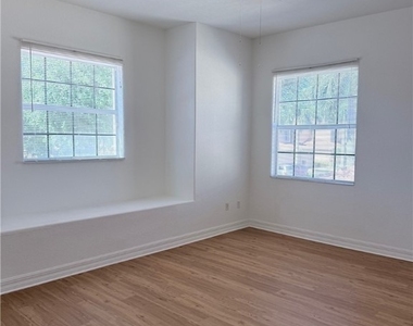 6010 Jonathans Bay Circle - Photo Thumbnail 28