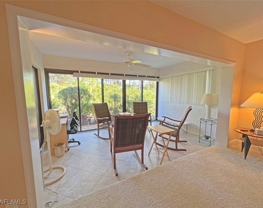 15400 Cedarwood Lane - Photo Thumbnail 4