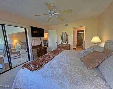 15400 Cedarwood Lane - Photo Thumbnail 14
