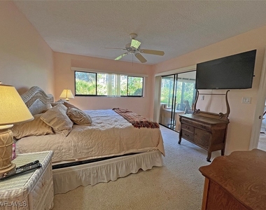 15400 Cedarwood Lane - Photo Thumbnail 13