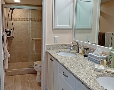 15400 Cedarwood Lane - Photo Thumbnail 16