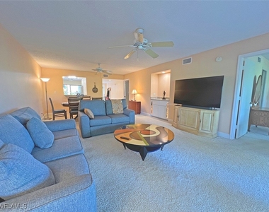 15400 Cedarwood Lane - Photo Thumbnail 3