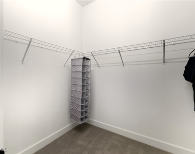 11899 Gardenia Avenue - Photo Thumbnail 22