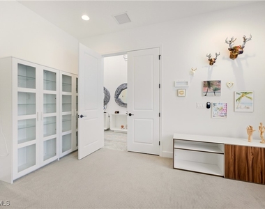 11899 Gardenia Avenue - Photo Thumbnail 16