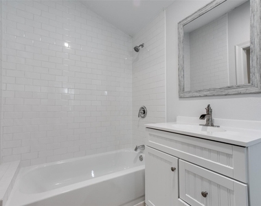 7133 Avenue C - Photo Thumbnail 11