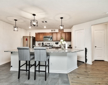 4850 Austin Meadow Lane - Photo Thumbnail 15