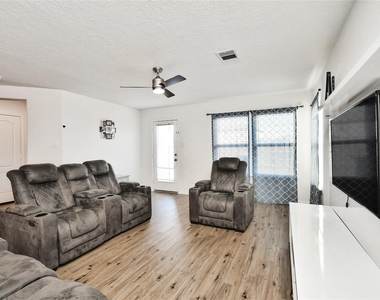 4850 Austin Meadow Lane - Photo Thumbnail 21