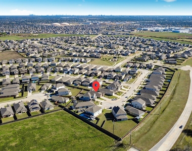 4850 Austin Meadow Lane - Photo Thumbnail 4