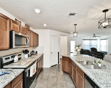 4850 Austin Meadow Lane - Photo Thumbnail 16