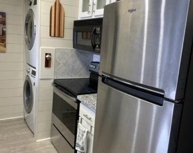 801 River Road - Photo Thumbnail 7