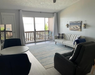 801 River Road - Photo Thumbnail 2