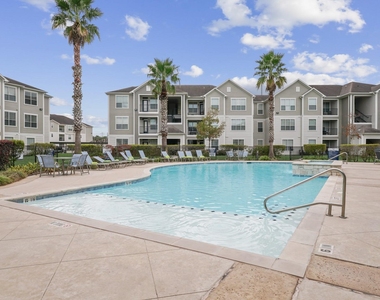 14807 Woodland Hills Drive - Photo Thumbnail 1