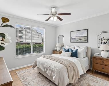 14807 Woodland Hills Drive - Photo Thumbnail 10
