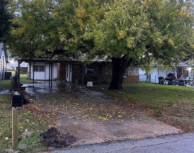 2018 N Avenue H - Photo Thumbnail 1