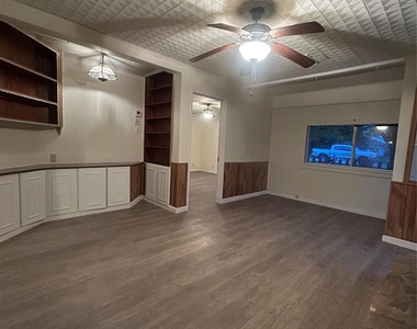 2018 N Avenue H - Photo Thumbnail 5