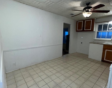 2018 N Avenue H - Photo Thumbnail 16
