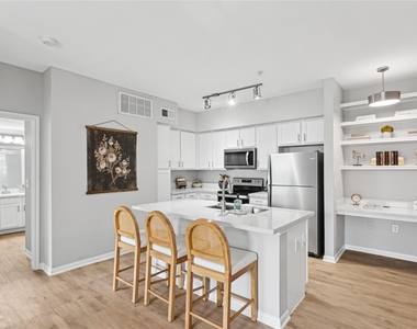 14807 Woodland Hills Drive - Photo Thumbnail 5