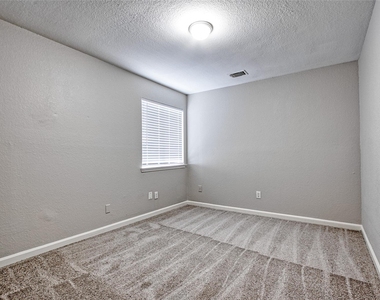 4426 Trace Mill Court - Photo Thumbnail 18