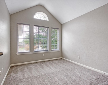 4426 Trace Mill Court - Photo Thumbnail 16