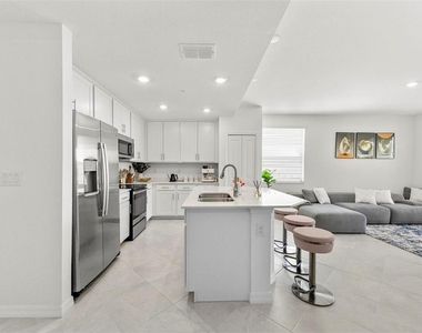 12280 Wellen Golf Street - Photo Thumbnail 6