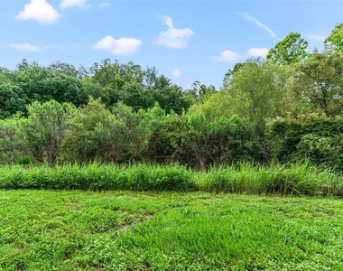 2052 Park Crescent Drive - Photo Thumbnail 22