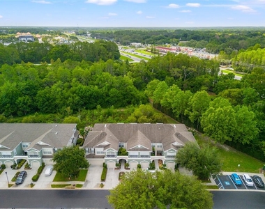 2052 Park Crescent Drive - Photo Thumbnail 37