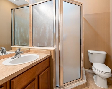2052 Park Crescent Drive - Photo Thumbnail 33