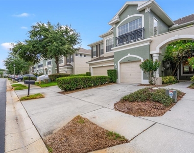 2052 Park Crescent Drive - Photo Thumbnail 7