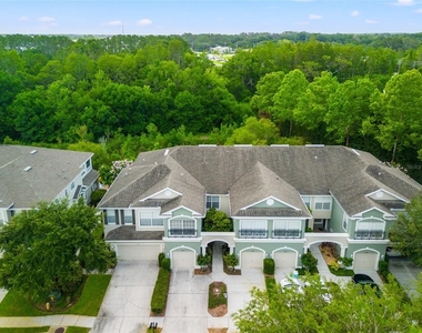 2052 Park Crescent Drive - Photo Thumbnail 5