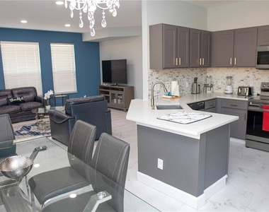 112 Cypress Pointe Court - Photo Thumbnail 15